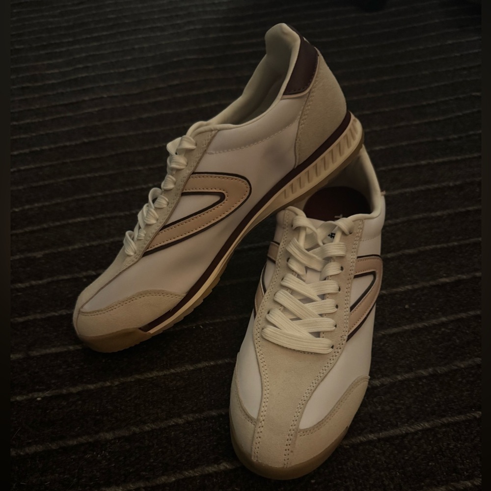 Tretorn White and Tan women’s  Sneakers